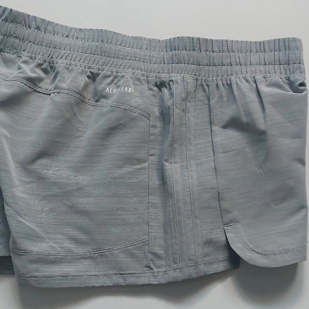 adidas Gray Athletic Shorts Womens  Lightweight Moisture-Wicking‎ Size M